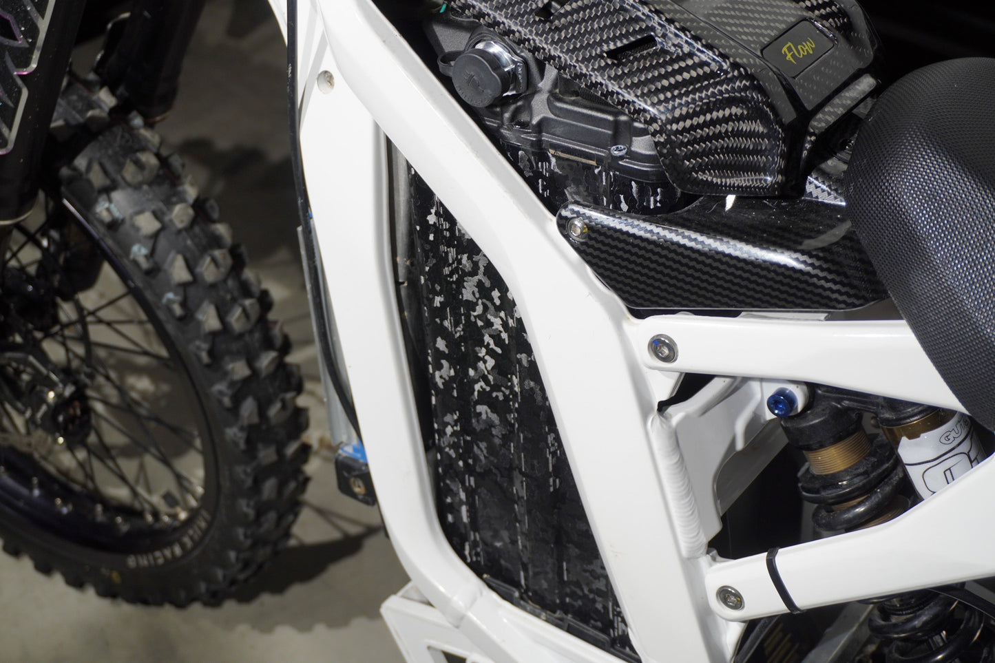 E-Bike ShadowSlate Black Carbon Wrap